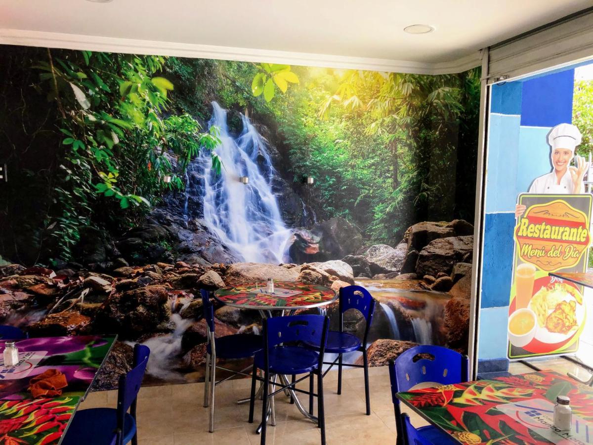 Casa Hotel Manco Mora Μεντεγίν Εξωτερικό φωτογραφία