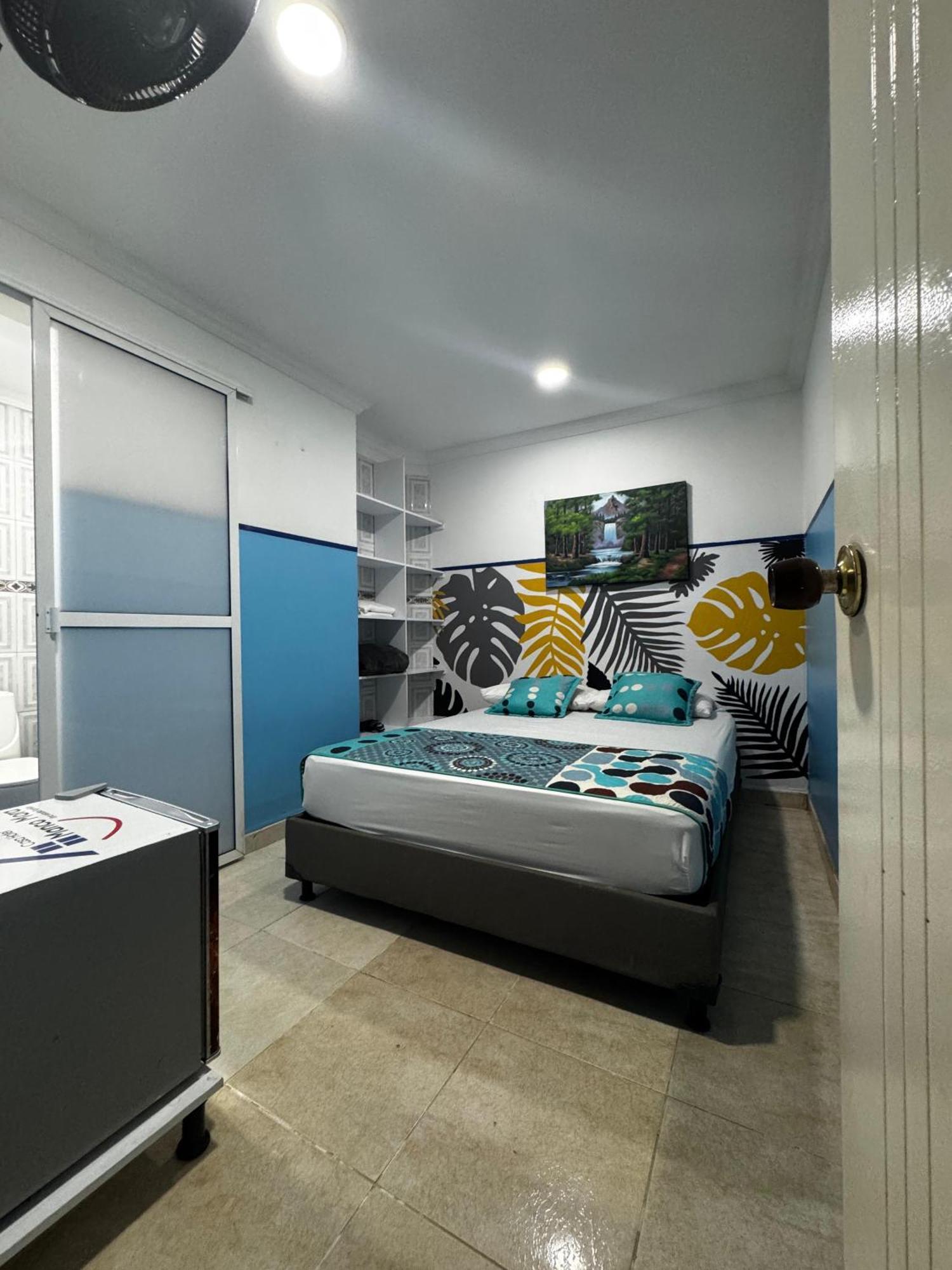 Casa Hotel Manco Mora Μεντεγίν Εξωτερικό φωτογραφία